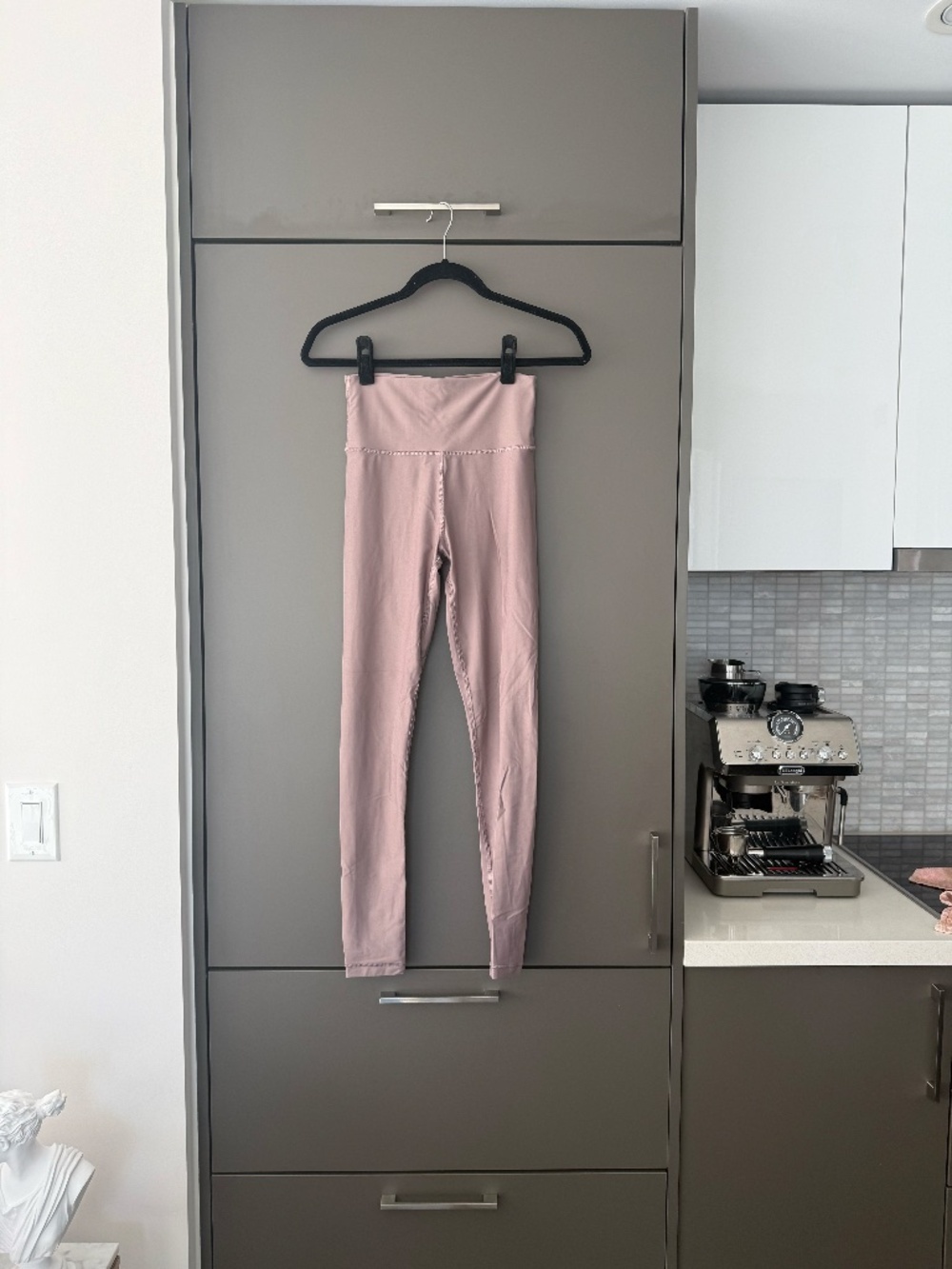 Aritzia High-Waisted Deep Taupe Purple Leggings – Size Small Workout Pant Yoga - Picture 7 of 13